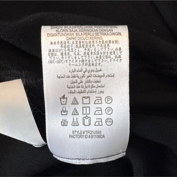 BCBGMAXAZRIA Black Sleeveless Button Front Top M - Picture 5 of 5